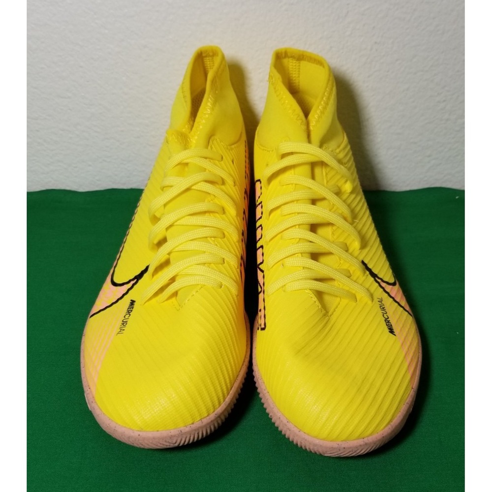 Nike Zoom Vapor 15 Academy IC Lucent Pack Size 6 DJ5962-780 NEW